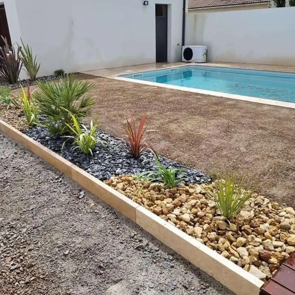 Aménagement d'une piscine à Luçon par Bernier Paysage