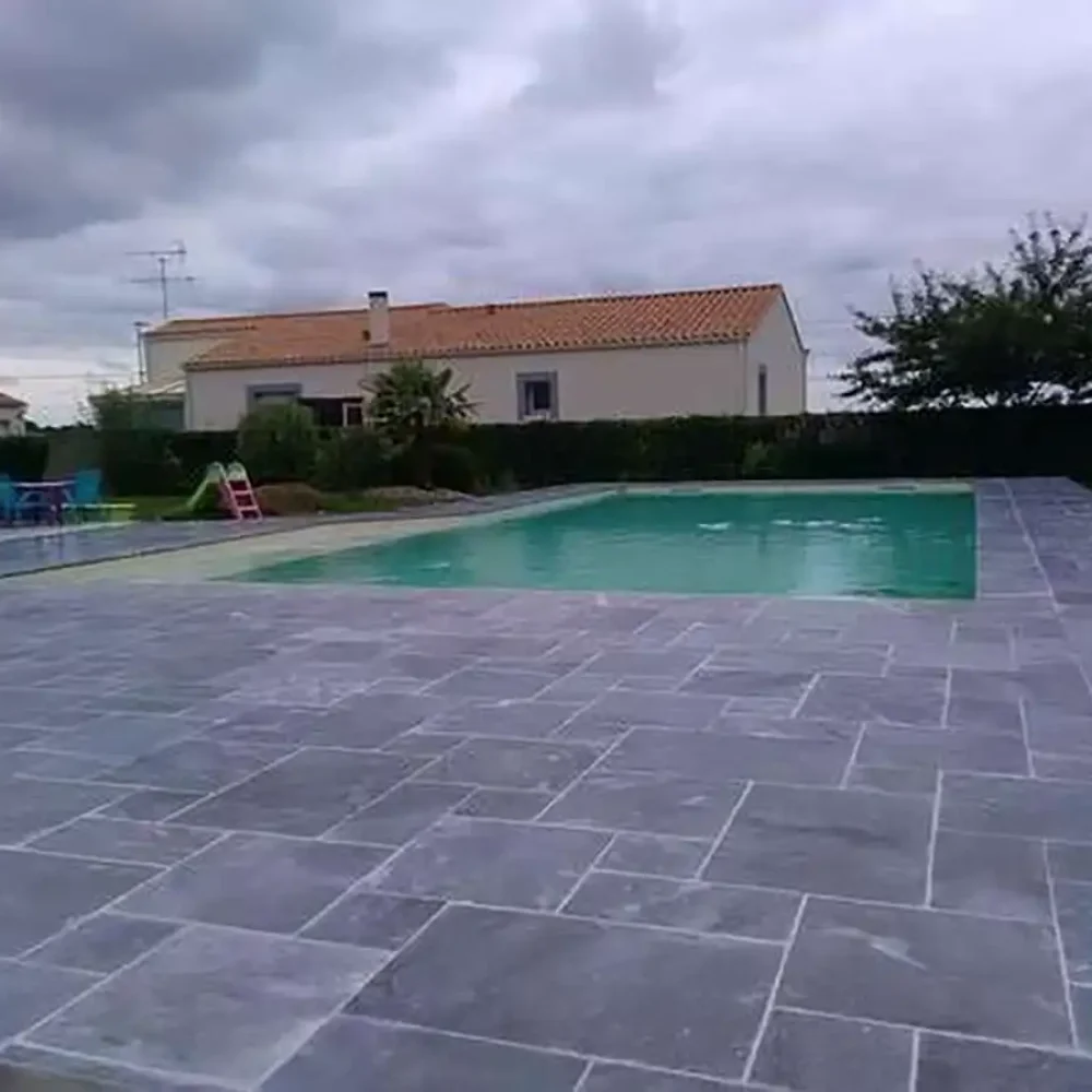 Aménagement d'une piscine à Luçon par Bernier Paysage